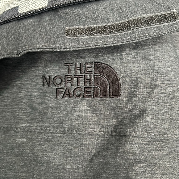 THE NORTH FACE Men’s Venture 2 Waterproof Hooded Rain Jacket Dark Grey Heather M - Picture 4 of 5